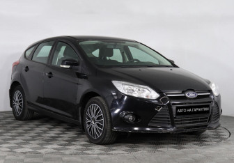 Подержанный автомобиль Ford Focus Hatchback 2015 года (2 фото)