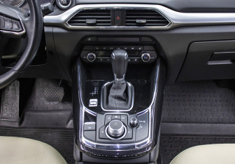 Подержанный автомобиль Mazda CX-9 2020 года (15 фото)