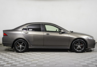 Подержанный автомобиль Honda Accord Sedan 2007 года (4 фото)