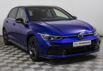 Подержанный автомобиль Volkswagen Golf Hatchback 2021 года (3 фото)