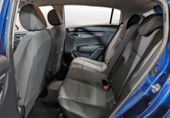 Подержанный автомобиль Kia Rio Hatchback 2021 года (17 фото)