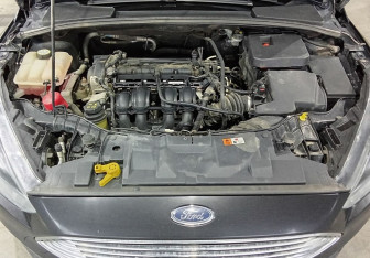 Подержанный автомобиль Ford Focus Hatchback 2016 года (17 фото)