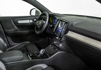 Новый Volvo XC40 2024 (9 фото)