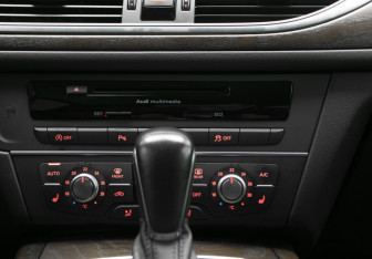 Подержанный автомобиль Audi A6 Sedan 2016 года (23 фото)