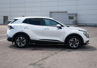 Подержанный автомобиль Kia Sportage 2022 года (4 фото)