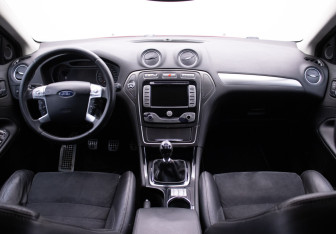 Подержанный автомобиль Ford Mondeo Sedan 2008 года (11 фото)