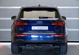Подержанный автомобиль Audi Q5 2020 года (5 фото)
