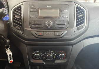 Подержанный автомобиль LADA (ВАЗ) XRAY 2018 года (13 фото)