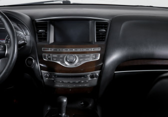 Подержанный автомобиль Infiniti JX 2013 года (13 фото)