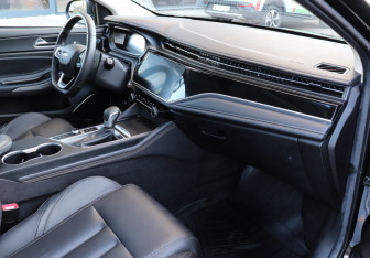 Подержанный автомобиль Omoda S5 2023 года (10 фото)