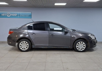 Подержанный автомобиль Chevrolet Cruze Sedan 2013 года (4 фото)