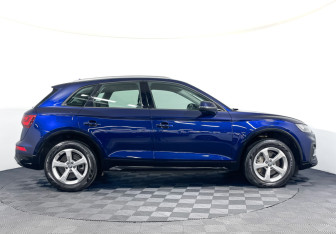 Подержанный автомобиль Audi Q5 2021 года (4 фото)