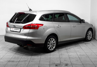 Подержанный автомобиль Ford Focus Wagon 2017 года (4 фото)