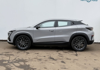 Подержанный автомобиль Changan UNI-T 2023 года (8 фото)