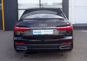 Подержанный автомобиль Audi A6 Sedan 2019 года (6 фото)