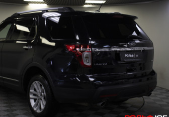 Подержанный автомобиль Ford Explorer 2012 года (23 фото)