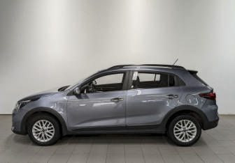 Подержанный автомобиль Kia Rio Hatchback 2020 года (8 фото)