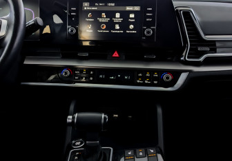 Подержанный автомобиль Kia Sportage 2023 года (15 фото)