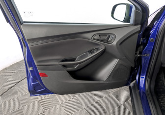 Подержанный автомобиль Ford Focus Hatchback 2019 года (19 фото)