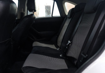 Подержанный автомобиль Mazda CX-5 2013 года (10 фото)