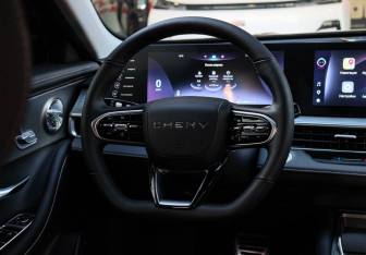 Подержанный автомобиль Chery Arrizo 8 2024 года (11 фото)