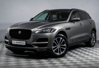 Подержанный автомобиль Jaguar F-Pace 2018 года (1 фото)