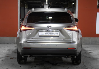 Подержанный автомобиль Lexus NX 2016 года (6 фото)