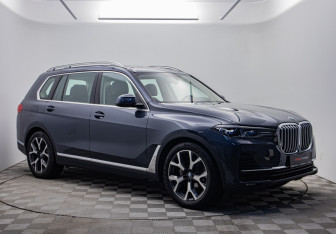 Подержанный автомобиль BMW X7 2020 года (5 фото)