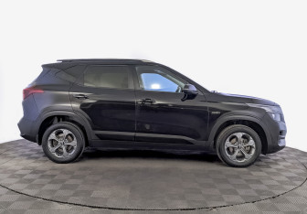 Подержанный автомобиль Kia Seltos 2021 года (4 фото)