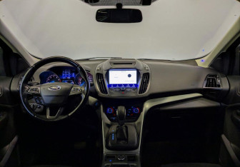 Подержанный автомобиль Ford Kuga 2019 года (11 фото)