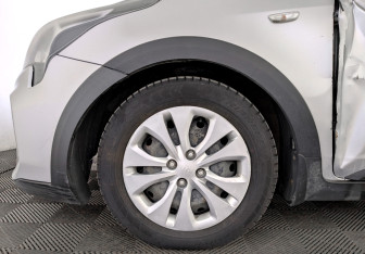 Подержанный автомобиль Kia Rio Hatchback 2021 года (18 фото)