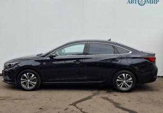 Подержанный автомобиль Changan Eado Plus 2023 года (8 фото)