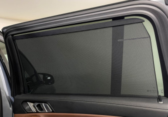Подержанный автомобиль BMW X7 2024 года (30 фото)