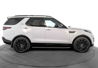Подержанный автомобиль Land Rover Discovery 2020 года (4 фото)