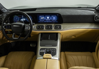 Подержанный автомобиль Jaecoo J8 2024 года (13 фото)