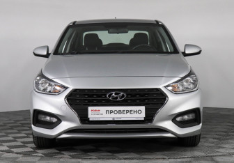Подержанный автомобиль Hyundai Solaris Sedan 2017 года (2 фото)