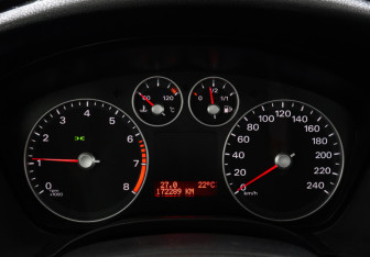 Подержанный автомобиль Ford Focus Sedan 2008 года (7 фото)