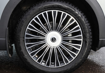 Подержанный автомобиль Chery Tiggo 9 2024 года (24 фото)