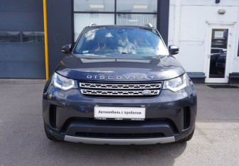 Подержанный автомобиль Land Rover Discovery 2019 года (2 фото)
