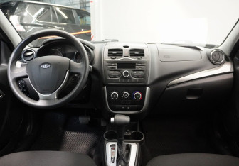Подержанный автомобиль LADA (ВАЗ) Granta Liftback 2019 года (12 фото)
