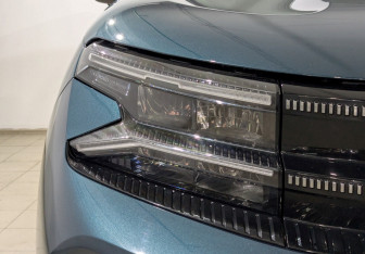 Подержанный автомобиль Citroen C5 Aircross 2022 года (10 фото)