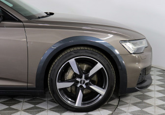Подержанный автомобиль Audi A6 allroad 2019 года (9 фото)