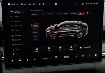 Подержанный автомобиль Zeekr 001 2023 года (27 фото)