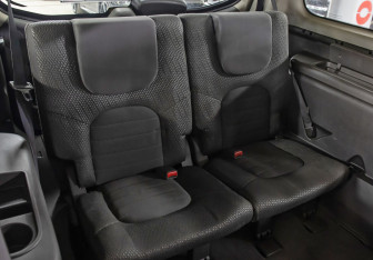 Подержанный автомобиль Nissan Pathfinder 2012 года (13 фото)