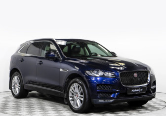 Подержанный автомобиль Jaguar F-Pace 2017 года (2 фото)