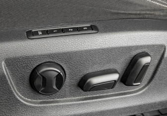 Подержанный автомобиль Skoda Superb Liftback 2020 года (26 фото)