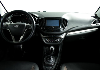 Подержанный автомобиль LADA (ВАЗ) Vesta Sedan 2017 года (8 фото)