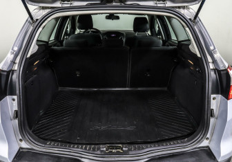 Подержанный автомобиль Ford Focus Wagon 2012 года (15 фото)