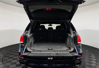 Подержанный автомобиль BMW X5 2017 года (9 фото)