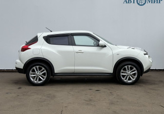 Подержанный автомобиль Nissan Juke 2013 года (4 фото)